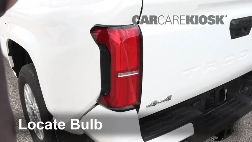 2024 Toyota Tacoma SR 2.4L 4 Cyl. Turbo Luces